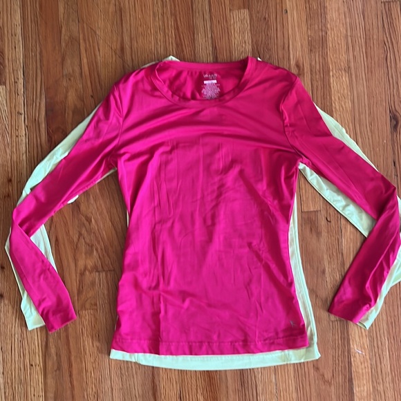 Set of two Danskin Now Workout Tops - Picture 2 of 5